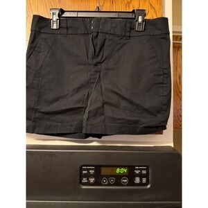 Old Navy Womens Black Chino Shorts Size 8 Mid Rise Casual Twill Slant Pockets